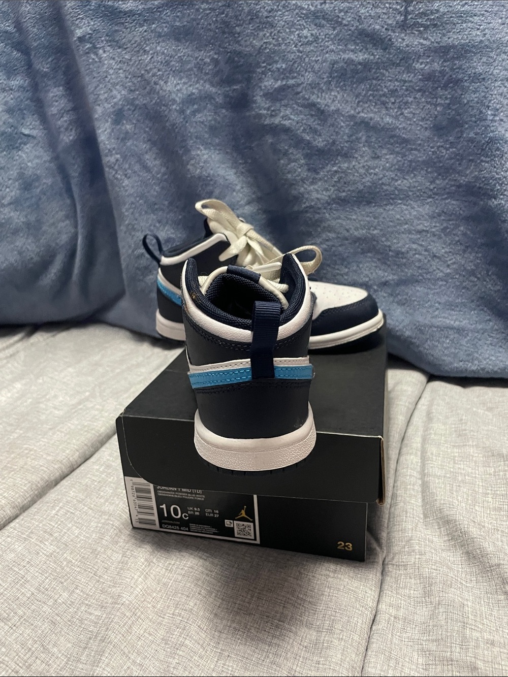Jordan Kids' Mid White/Navy/Light Blue Sneakers - Picture 3 of 6
